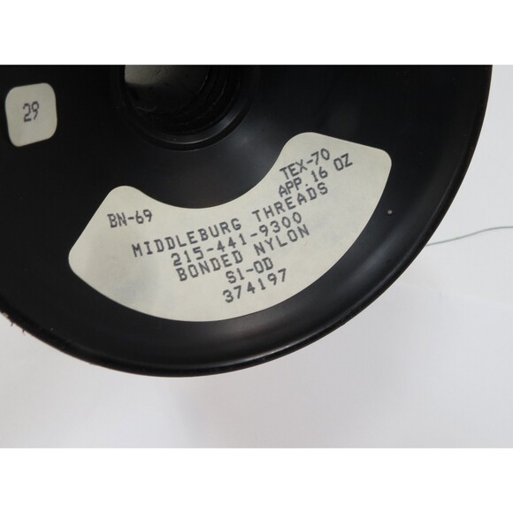 Middleburg Threads Dark Green  Bonded Nylon Thread 233grs Tex 70 233grs - Picture 3 of 4